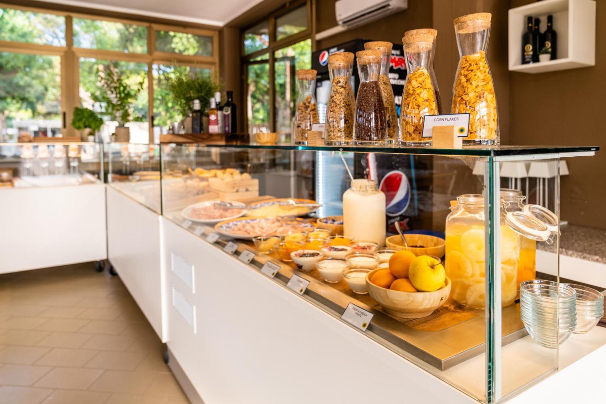 Club Del Sole Viareggio Family Collection Hotell Torre del Lago Puccini Eksteriør bilde